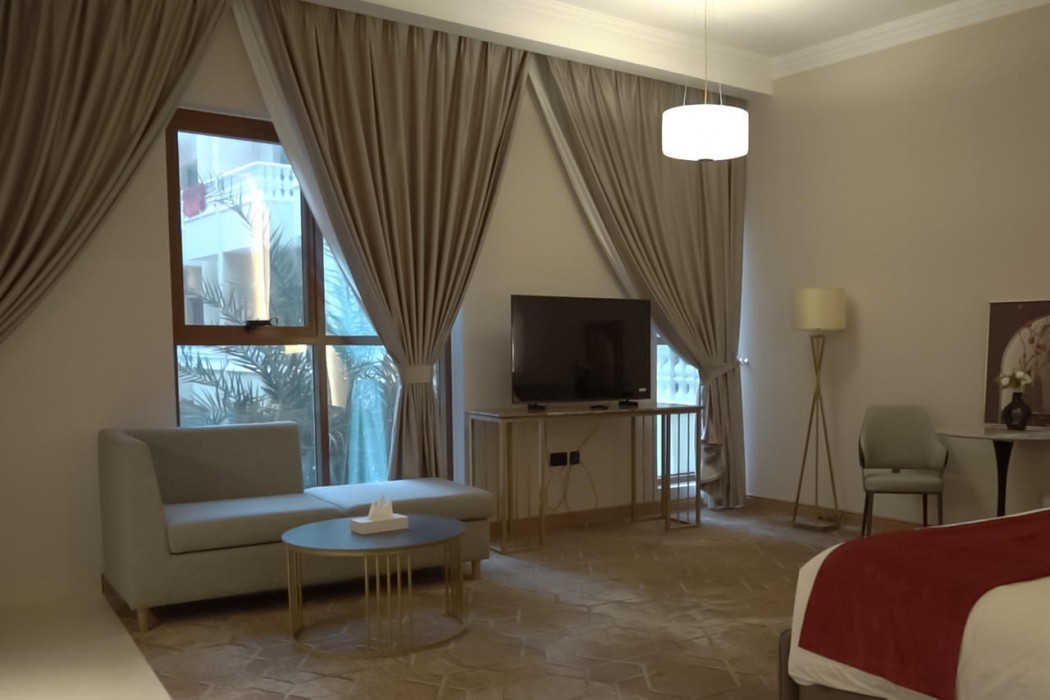 La Zona Continental Hotel 11/65