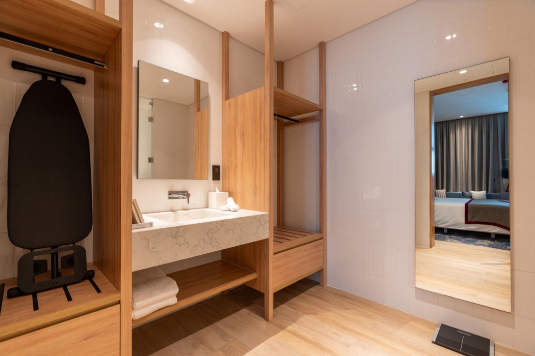 West Walk Retaj Hotel 14/58