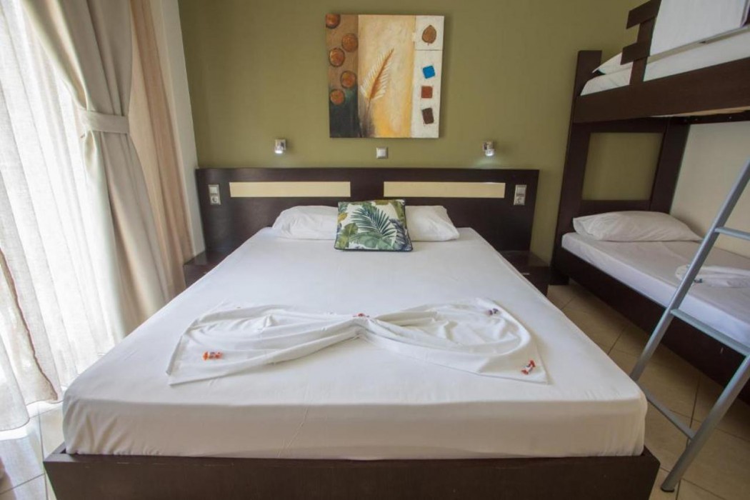 Villa Amalia Sun Beach 12/59