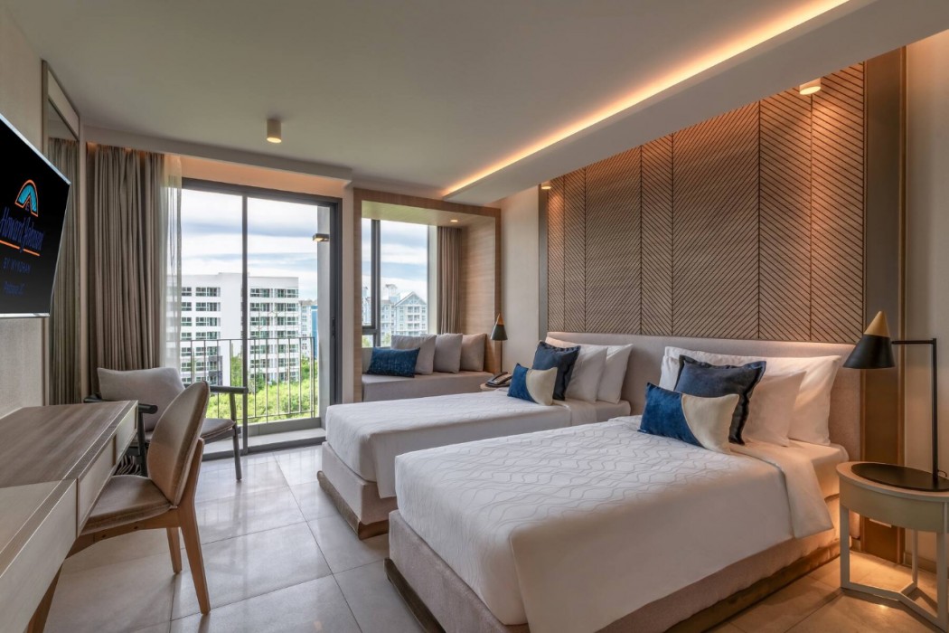 Howard Johnson by Wyndham Pattaya JC 18/81