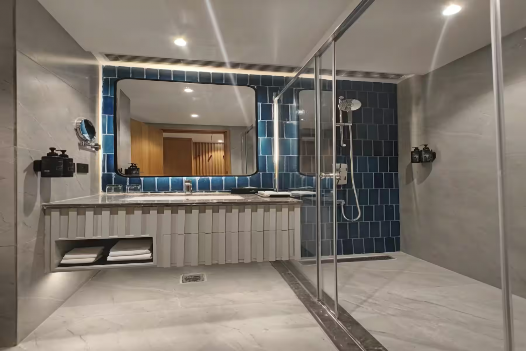 Ramada Encore by Wyndham Rajbagh Srinagar 25/64