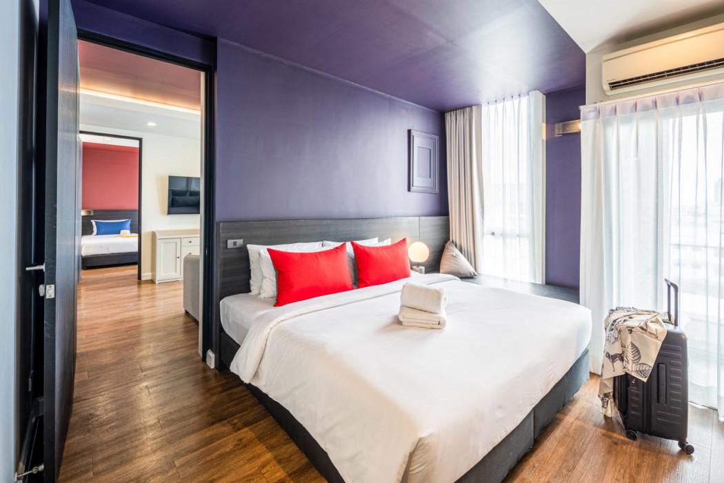 Blue Hippo Hotel 12/43