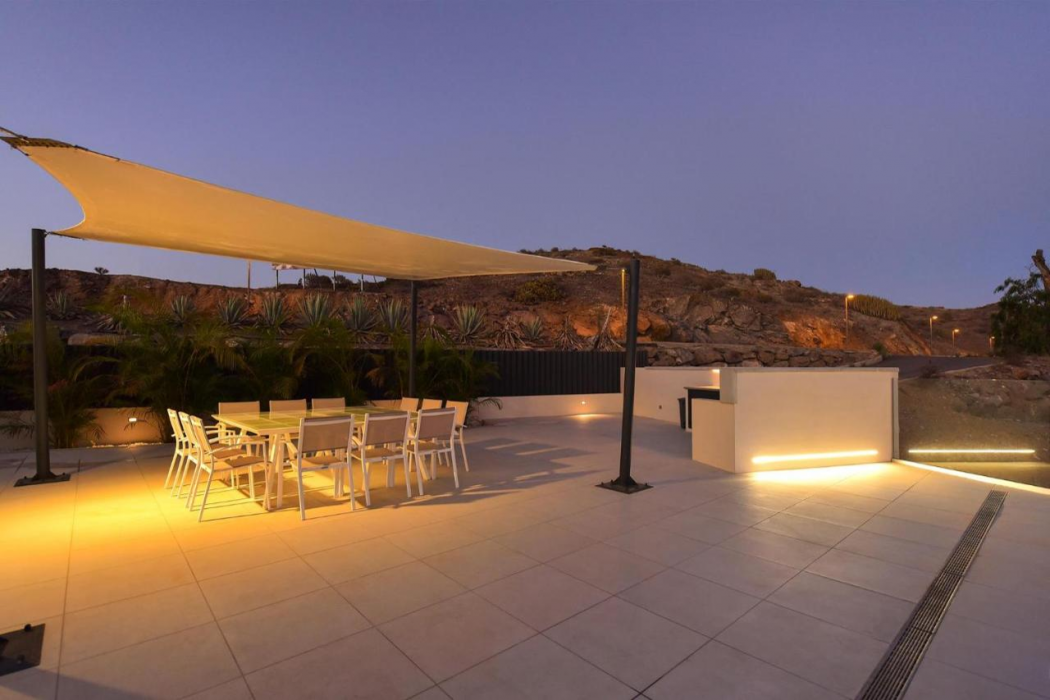 Sunset Villa 12/13