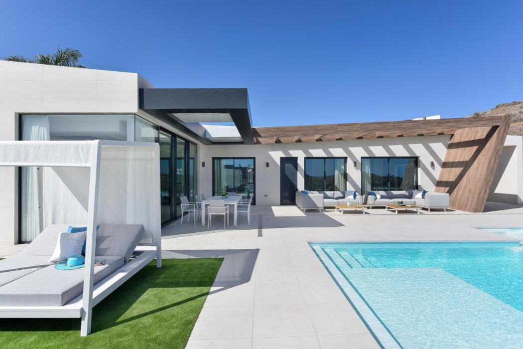 Sunset Villa 3/13