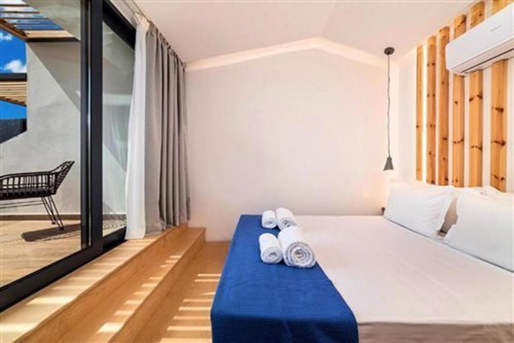Aelia Suites 15/63