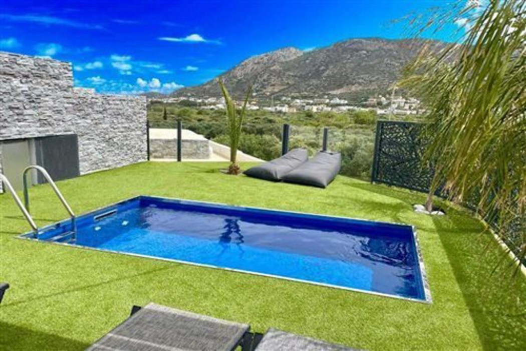 Aelia Suites 28/63