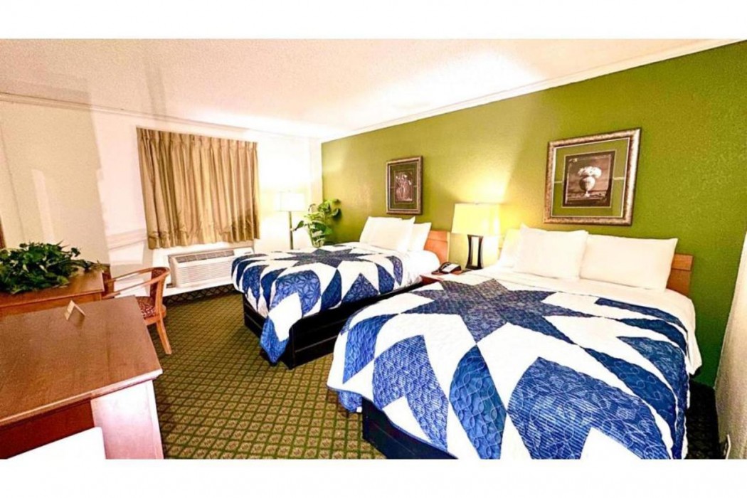 Jacksonville Inn 13/14