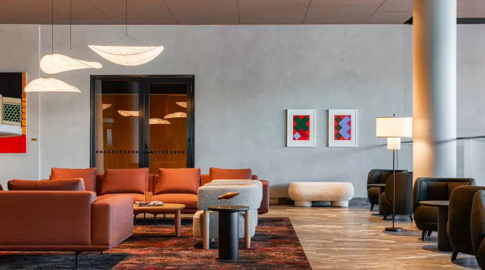 Clarion Hotel Helsinki Airport 24/65