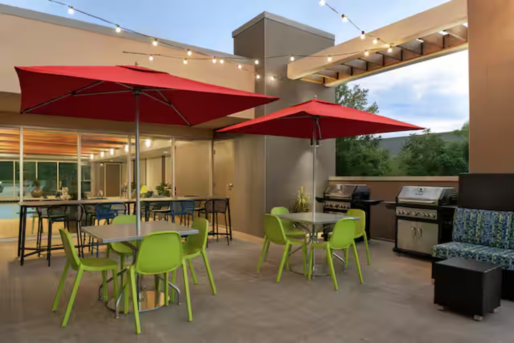 Home2 Suites by Hilton Camarillo 12/18
