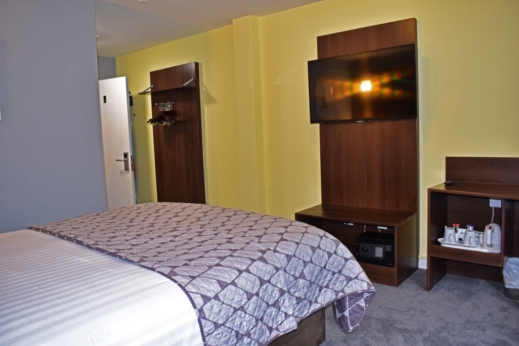 Quality Hotel Coventry 12/27