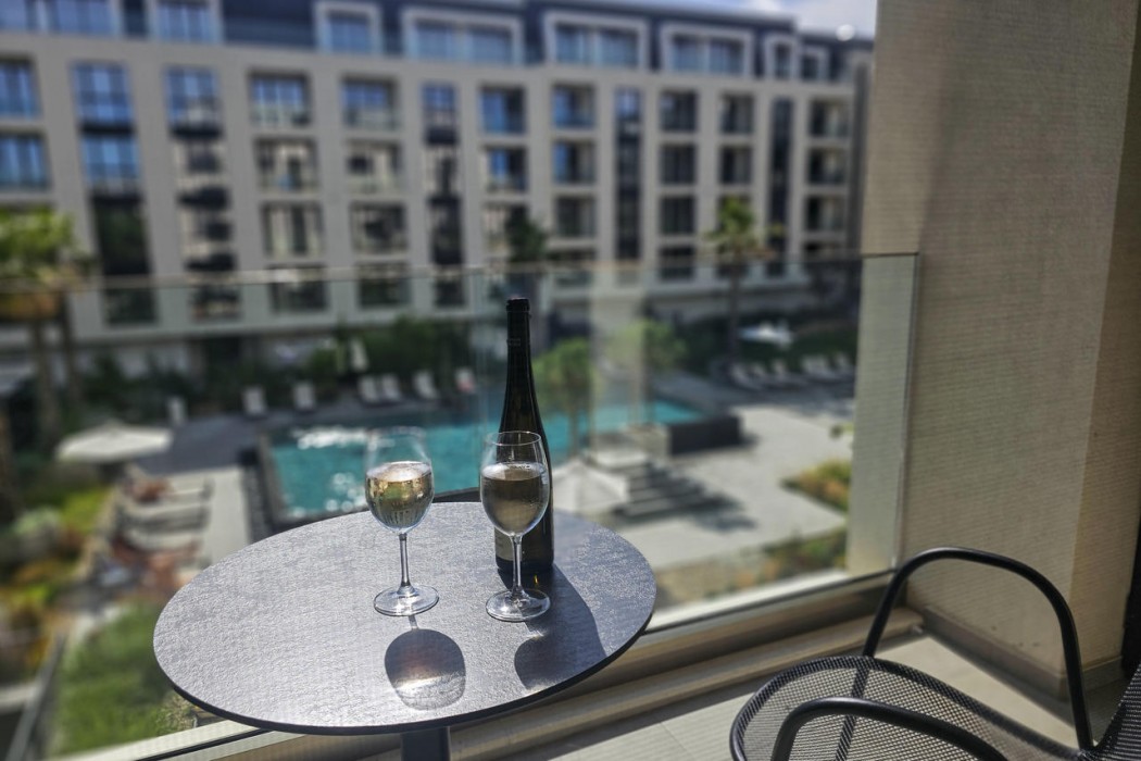 Azur Premium Resort 24/75