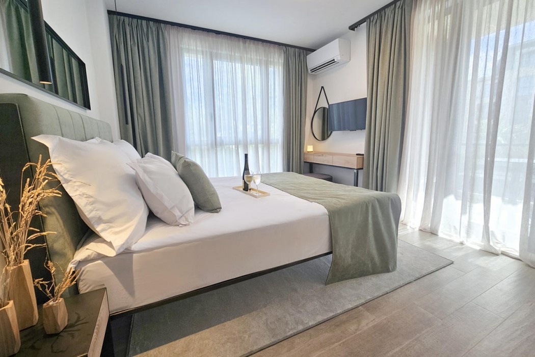 Azur Premium Resort 32/75