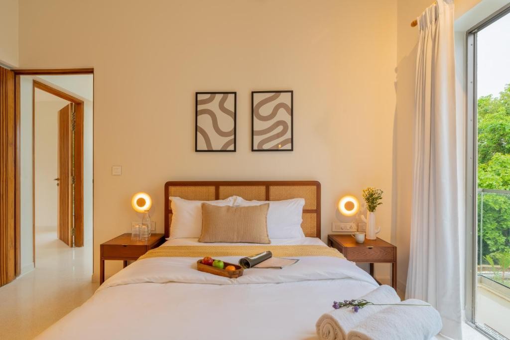 ELIVAAS 3BHK with Pvt Pool Mirai Taurus 20/79
