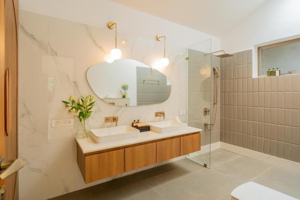 ELIVAAS 3BHK with Pvt Pool Mirai Taurus 11/79