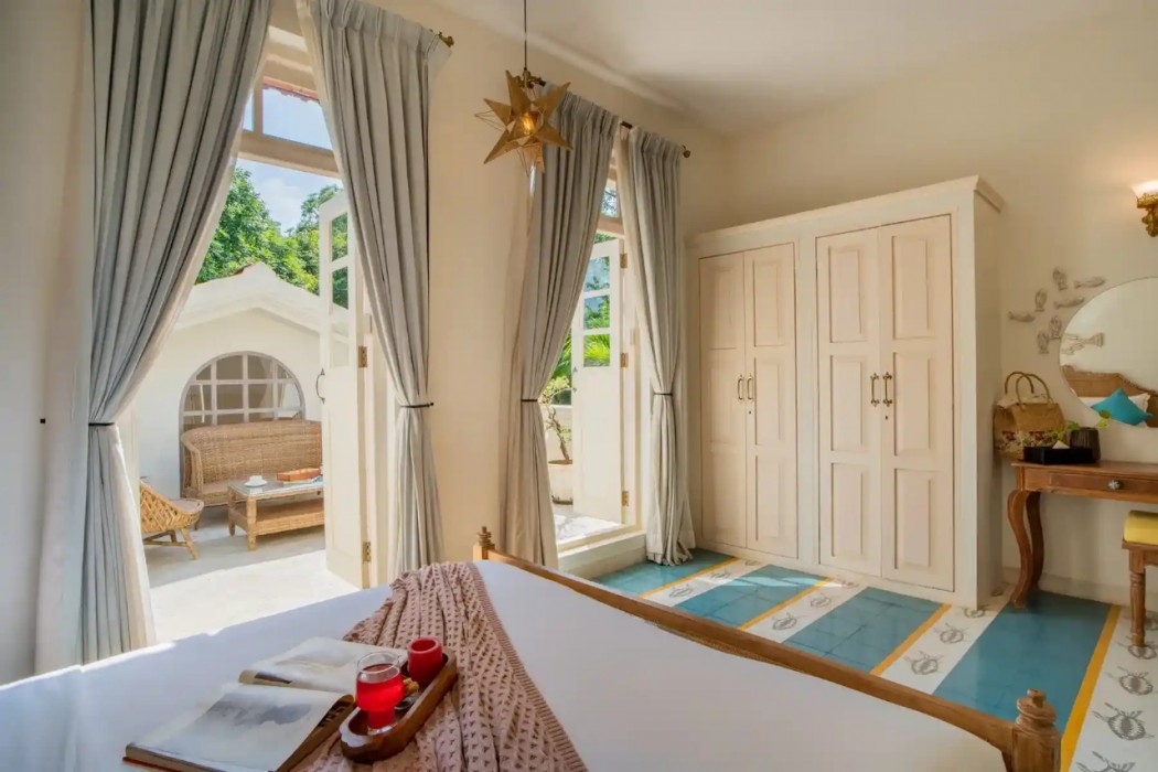 ELIVAAS Monforte Ayada | 3 BHK with Pvt Pool and Jacuzzi 10/30