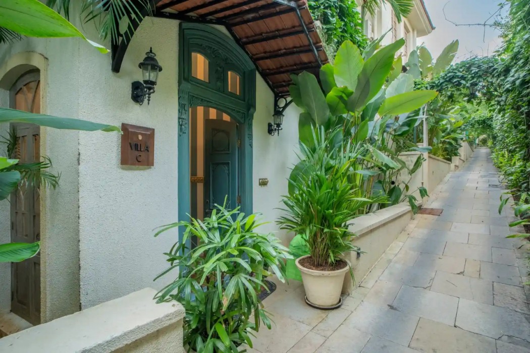 ELIVAAS Monforte Ayada | 3 BHK with Pvt Pool and Jacuzzi 26/30