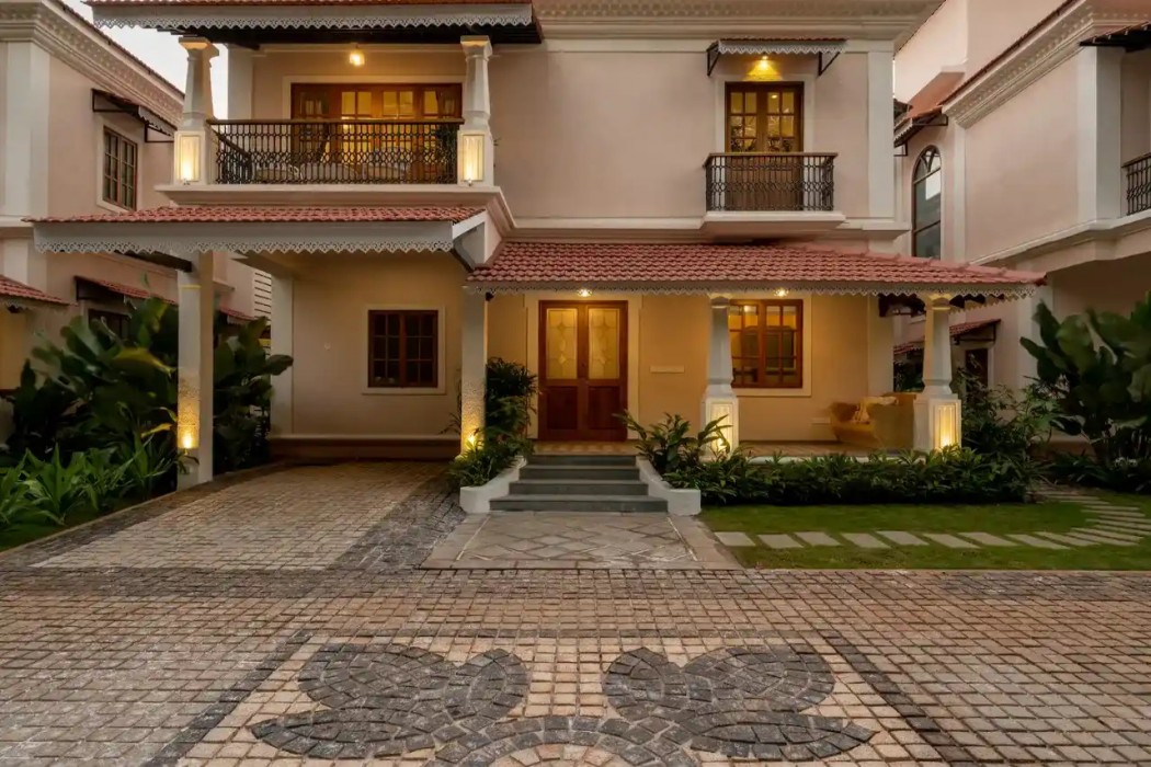 ELIVAAS Panache 3 BHK Villa with private pool, Arpora photo2