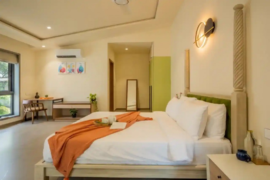 ELIVAAS Cloud 7 4 BHK Villa with Pvt Pool 7/72