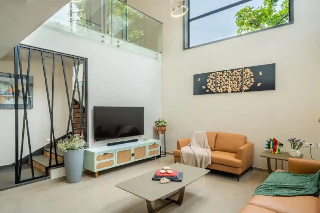 ELIVAAS Cloud 7 4 BHK Villa with Pvt Pool 30/72