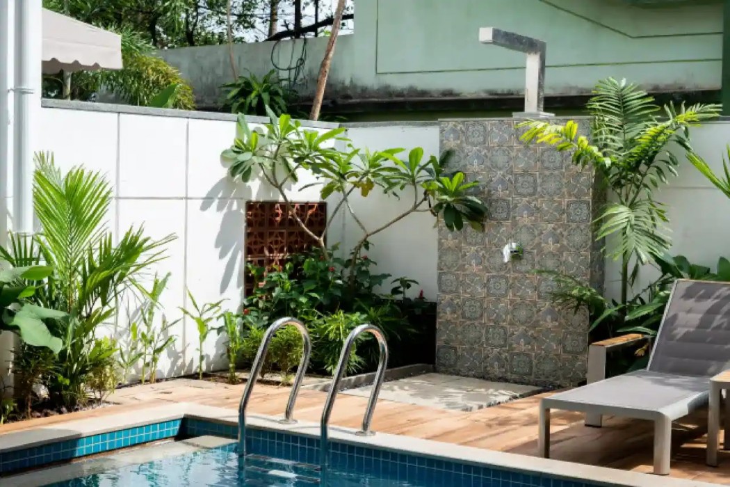 ELIVAAS Cloud 7 4 BHK Villa with Pvt Pool 36/72