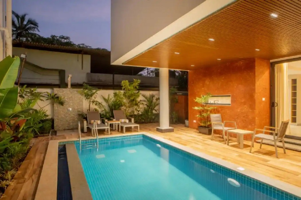 ELIVAAS Cloud 7 4 BHK Villa with Pvt Pool 41/72