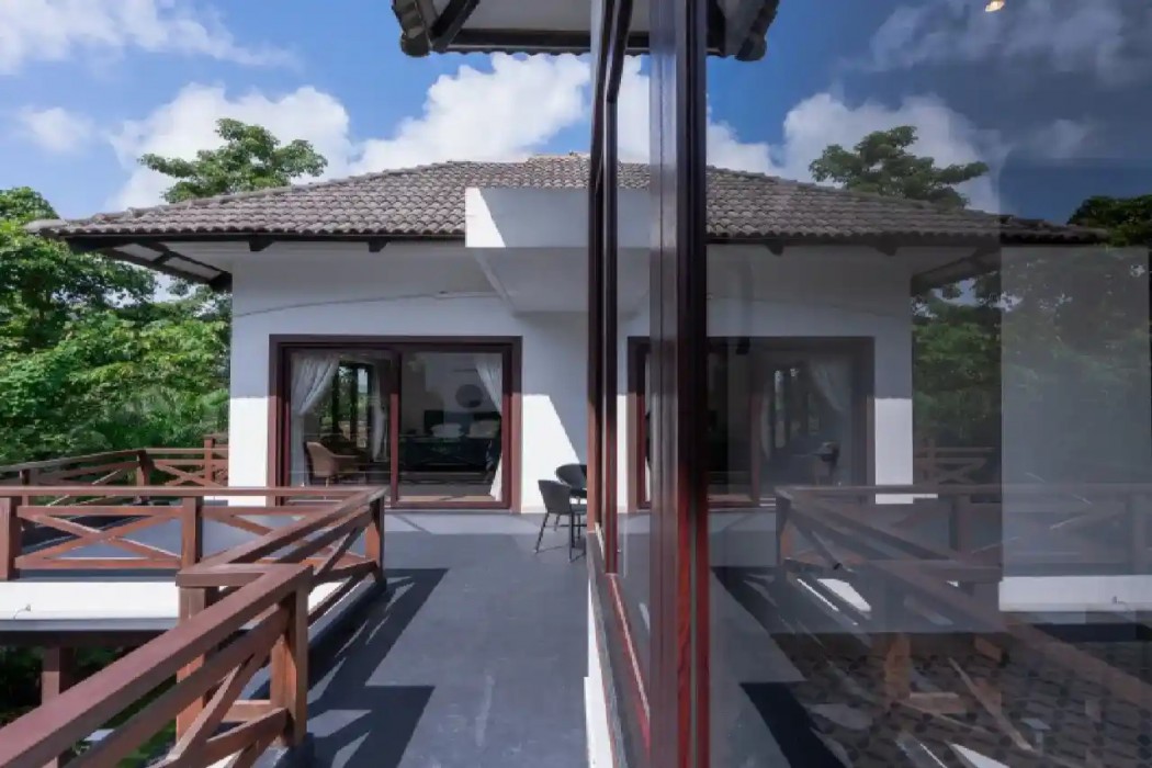 Elivaas Indah - Lux. 4BHK Villa with Private Swimming Pool photo4