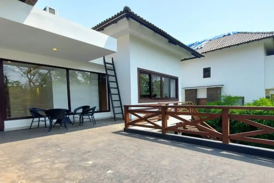 Elivaas Indah - Lux. 4BHK Villa with Private Swimming Pool photo5