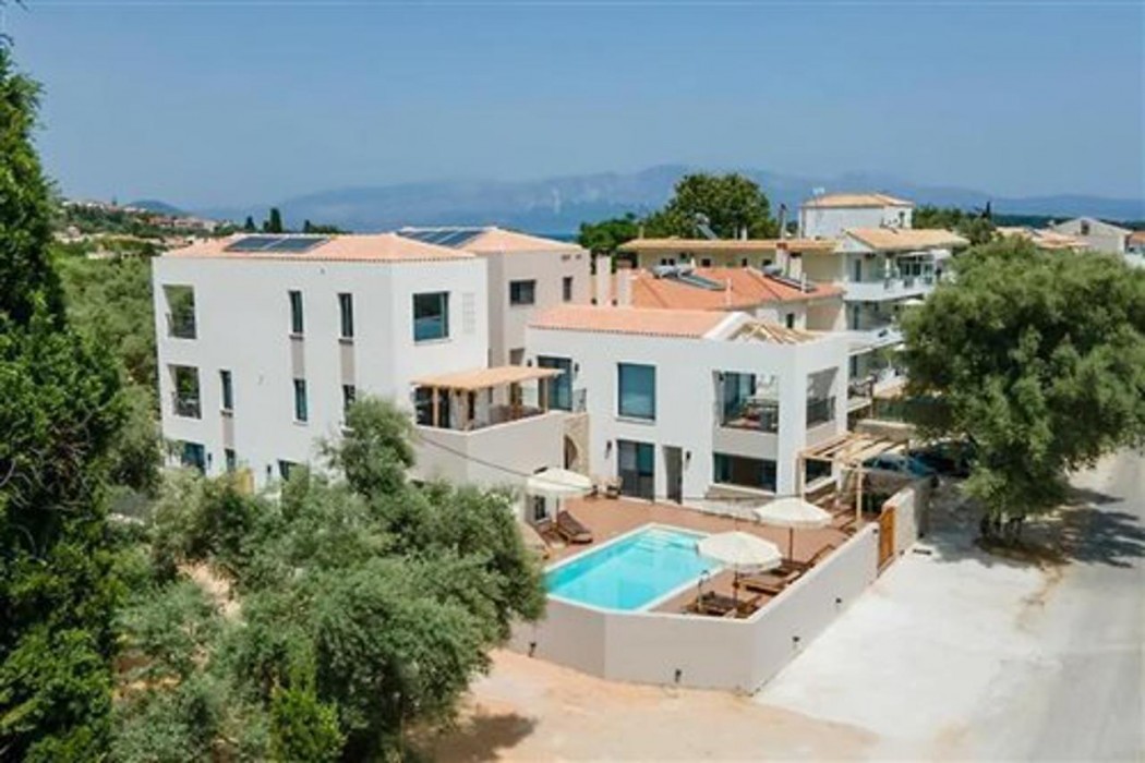 13 Keys Suites in LEFKADA