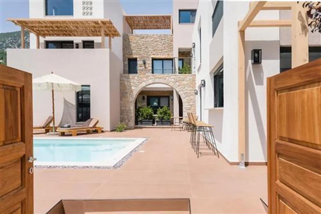 13 Keys Suites in LEFKADA