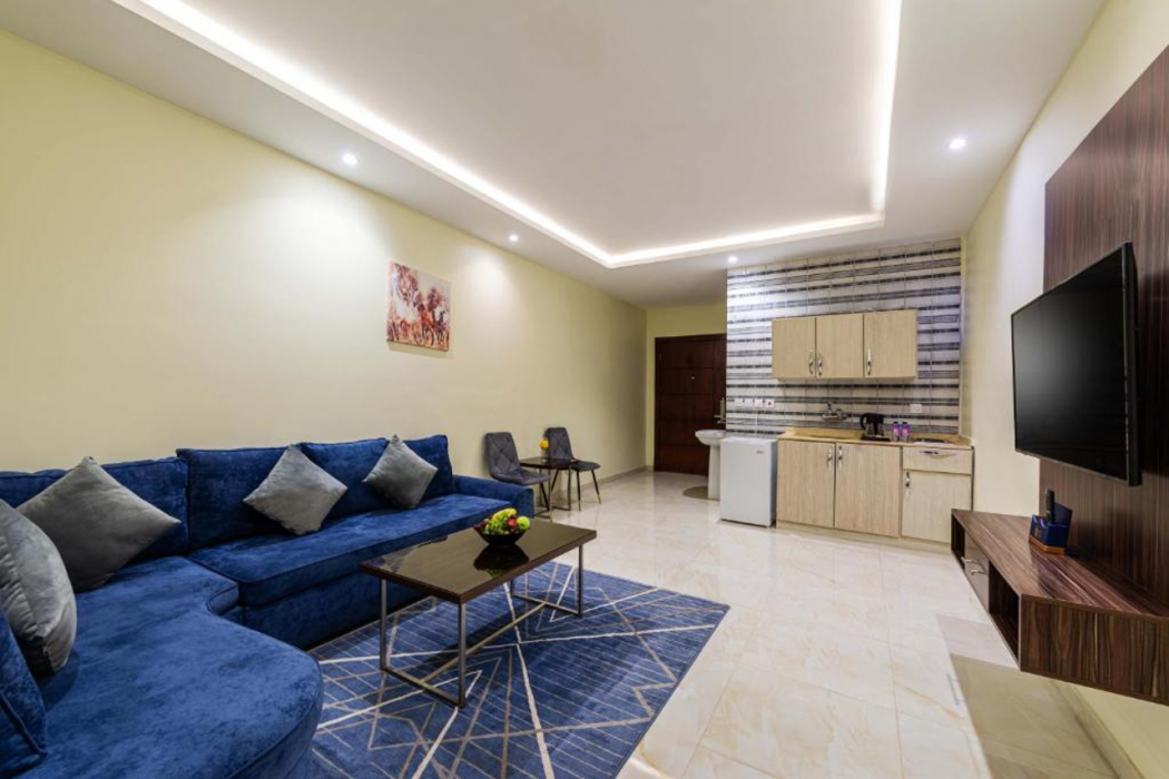 Al Qasr Hotel Suites Airport 10/16