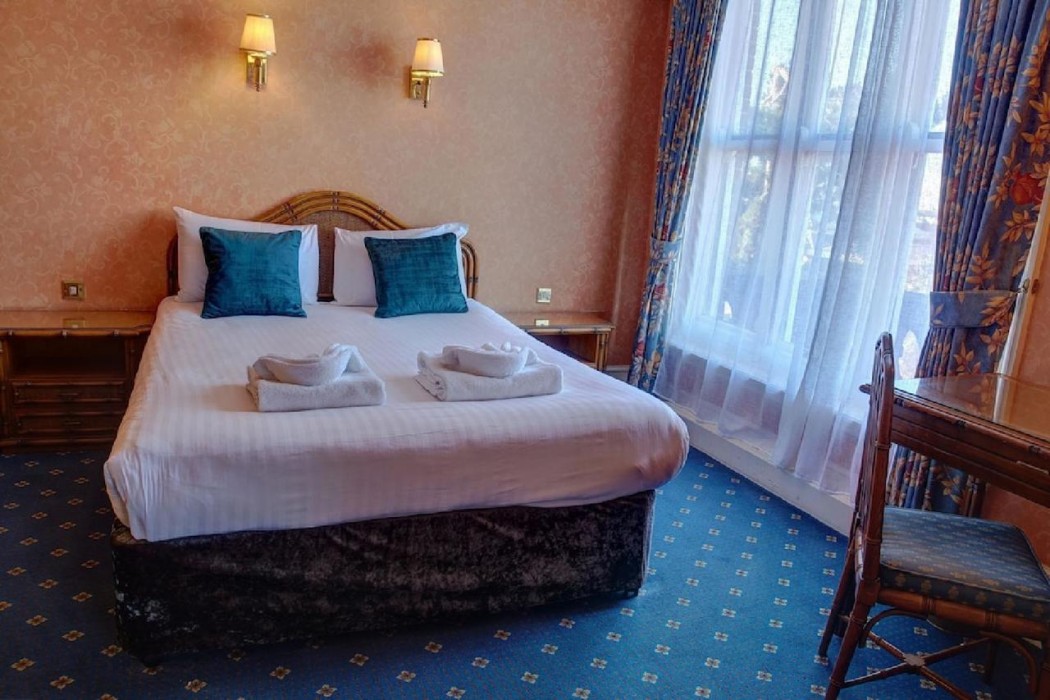Orwell Hotel 11/67