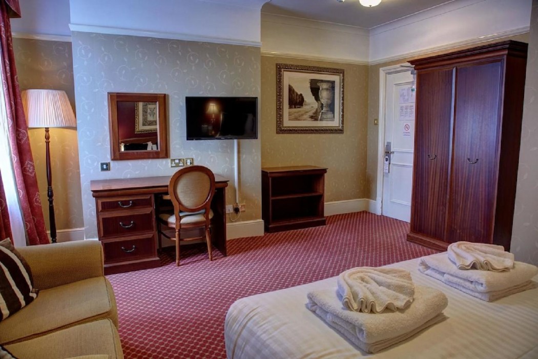 Orwell Hotel 12/67