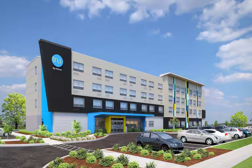 Tru by Hilton Bracebridge, ON 1/34