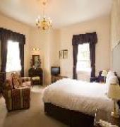Royal Hotel 14/34