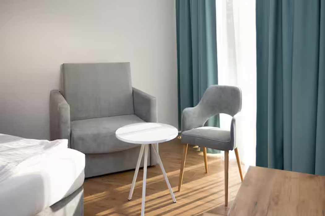 spark by hilton pobierowo