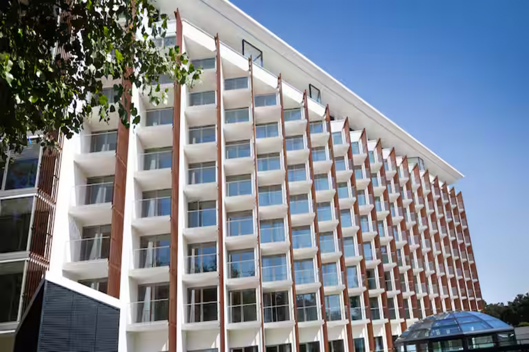 spark by hilton pobierowo