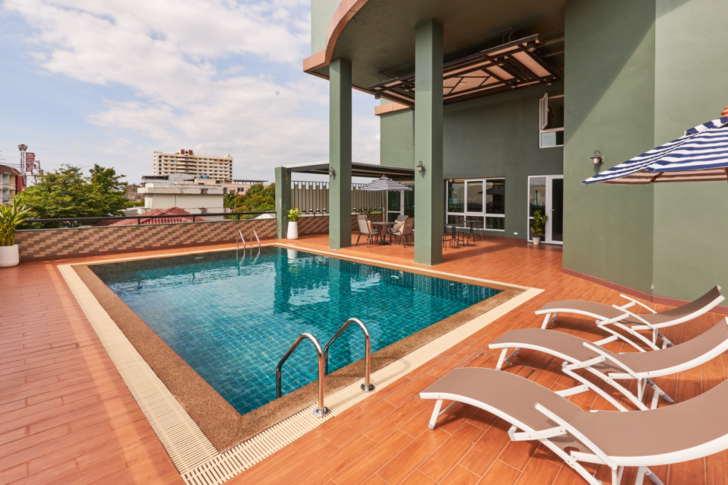 NJOY Prestige Grand Hotel Don Mueang 40/70