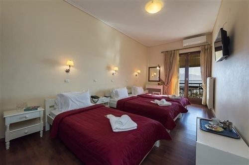 Akrogiali Hotel 12/75