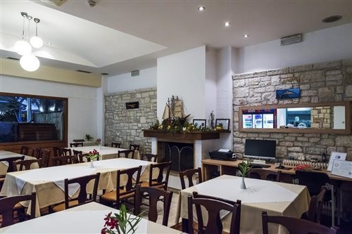 Akrogiali Hotel 40/75
