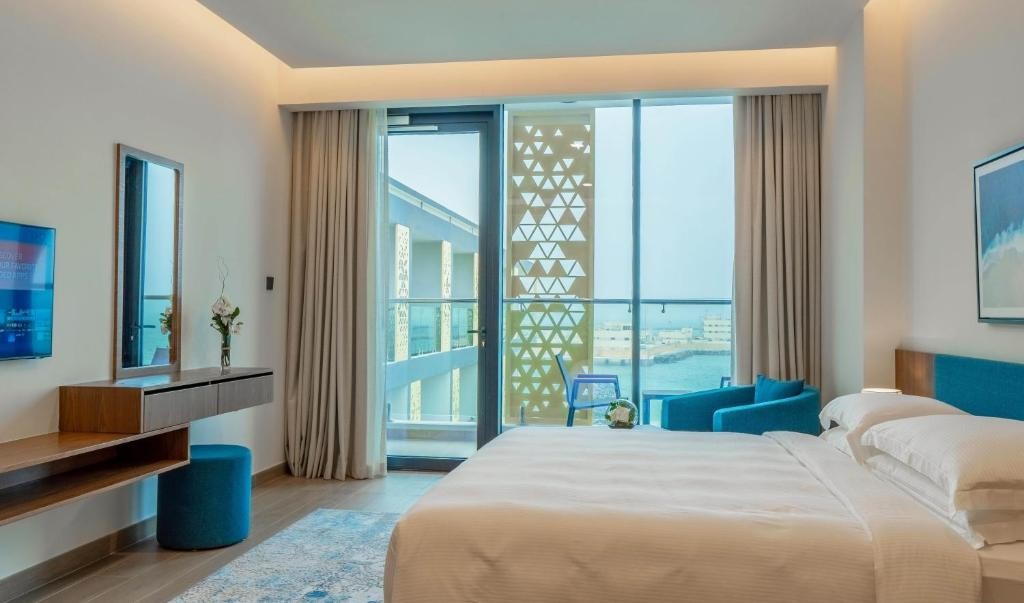 Beach Bay Hotel Mirfa, Edge by Rotana 18/48