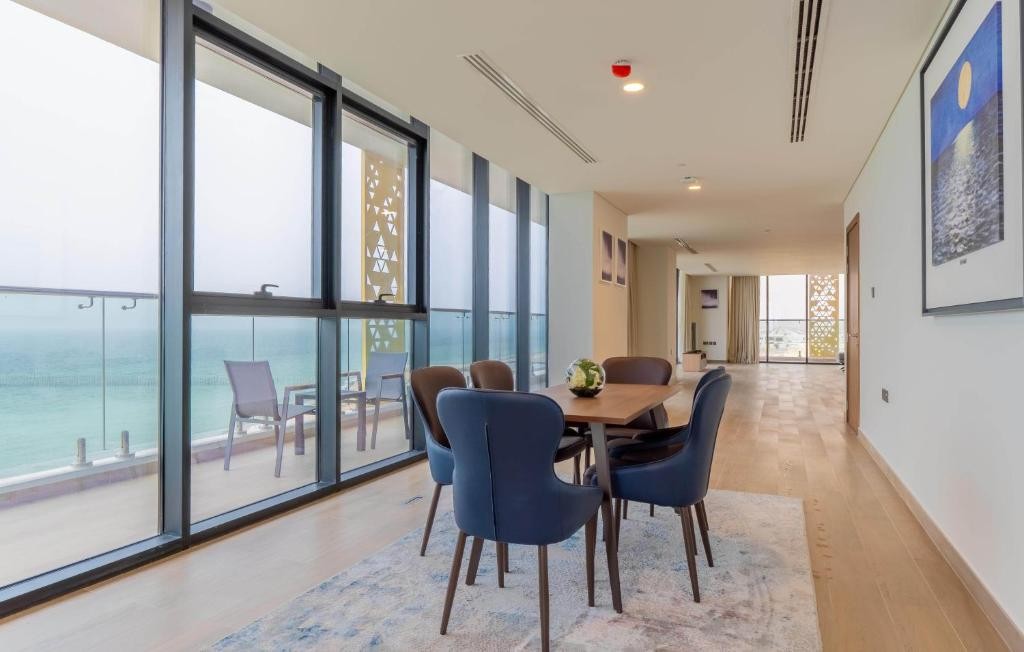 Beach Bay Hotel Mirfa, Edge by Rotana 20/48