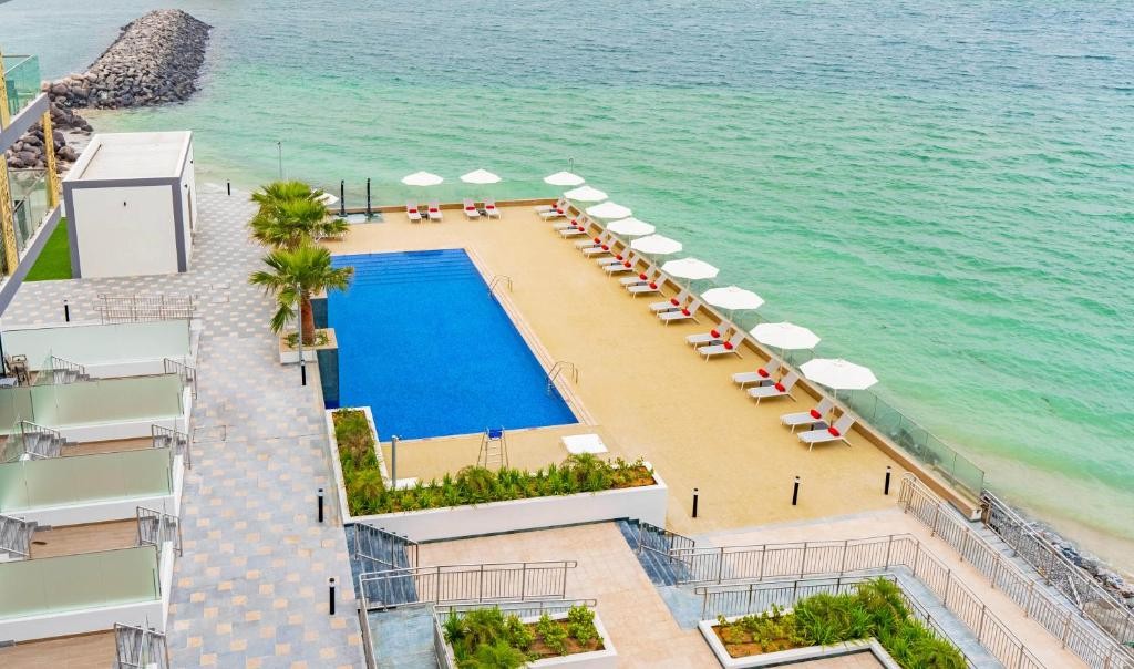 Beach Bay Hotel Mirfa, Edge by Rotana 30/48