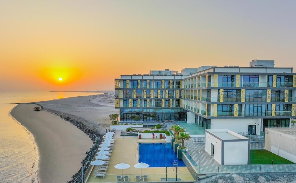 Beach Bay Hotel Mirfa, Edge by Rotana 29/48