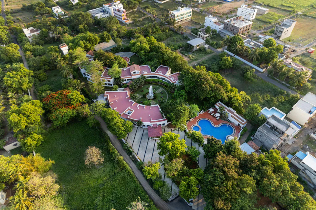 Sterling Arunai Anantha Tiruvannamalai 1/60