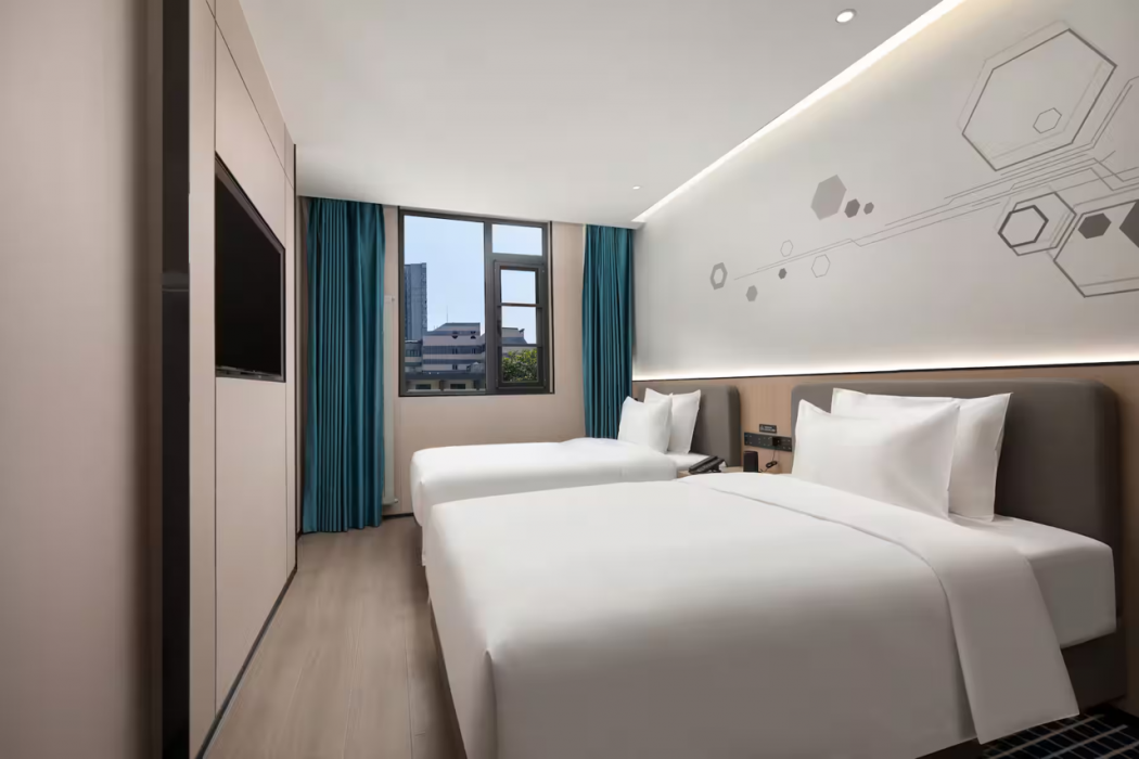 Microtel by Wyndham Xian Beilin 12/37