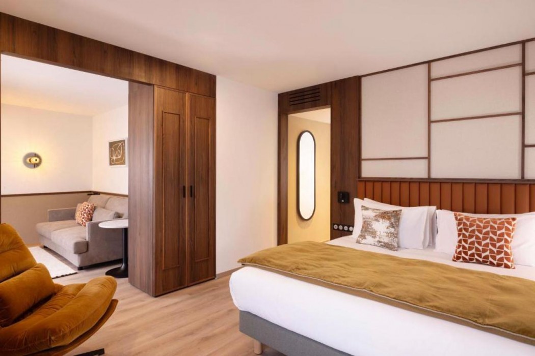 Hotel 56 Bordeaux - Handwritten Collection 15/62