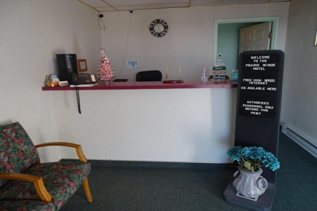 Hotel Prairie Winds Carthage Keokuk Hwy 136 image