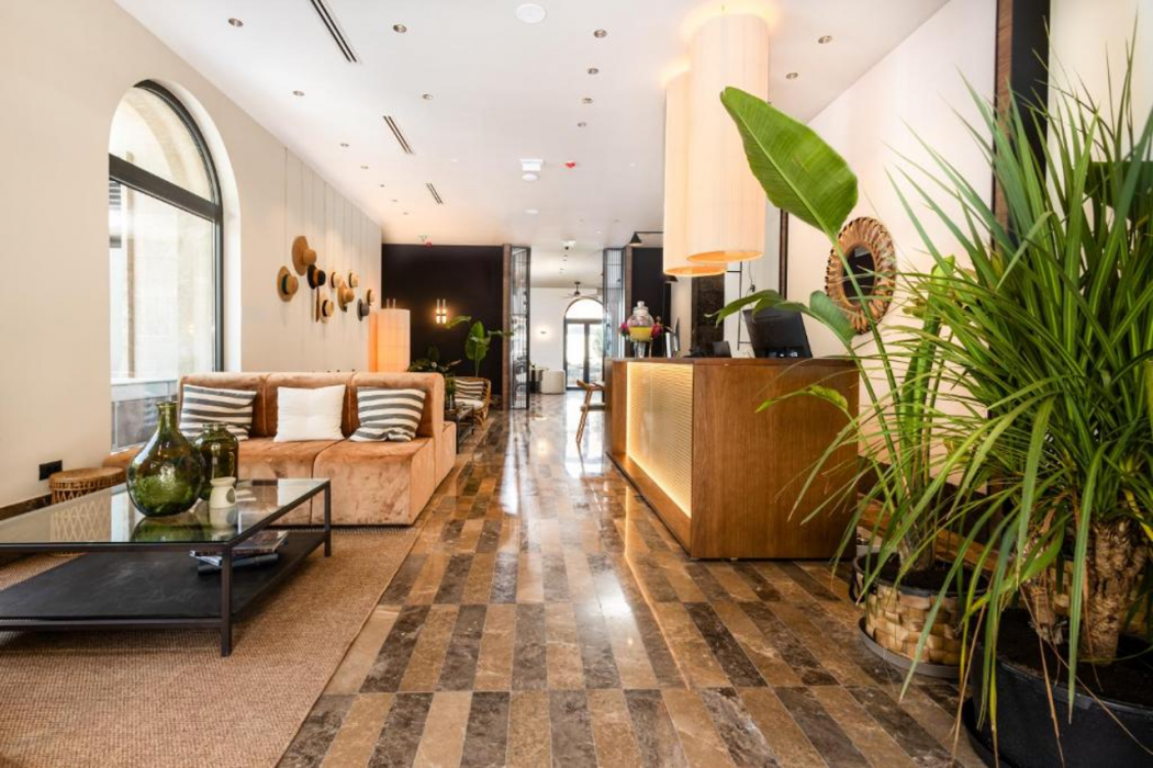 Infinity Hotel & More 6/49