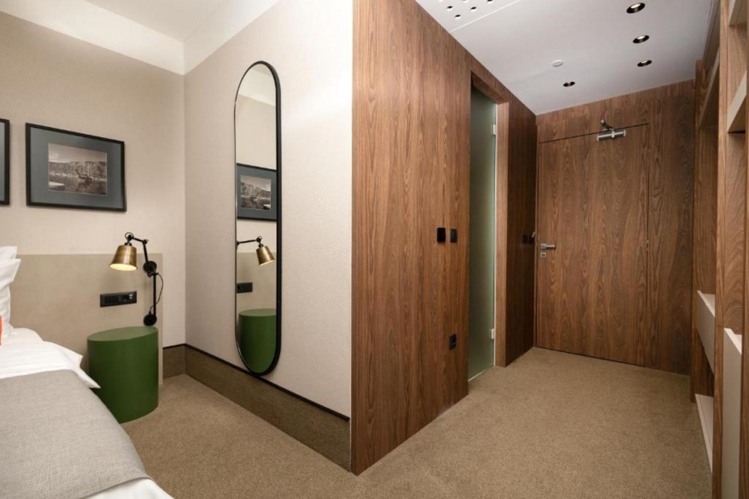 Infinity Hotel & More 15/49