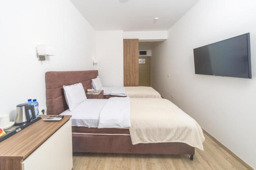 Hotel 219 Budva 38/75